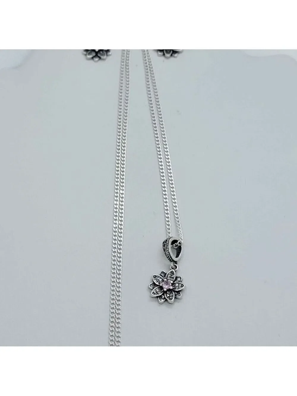 Brand New Sterling Silver 925 Flower Earrings and Necklace set